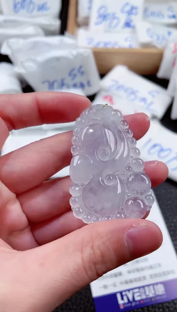 【闪购商品】翡翠颈饰未镶嵌00019765