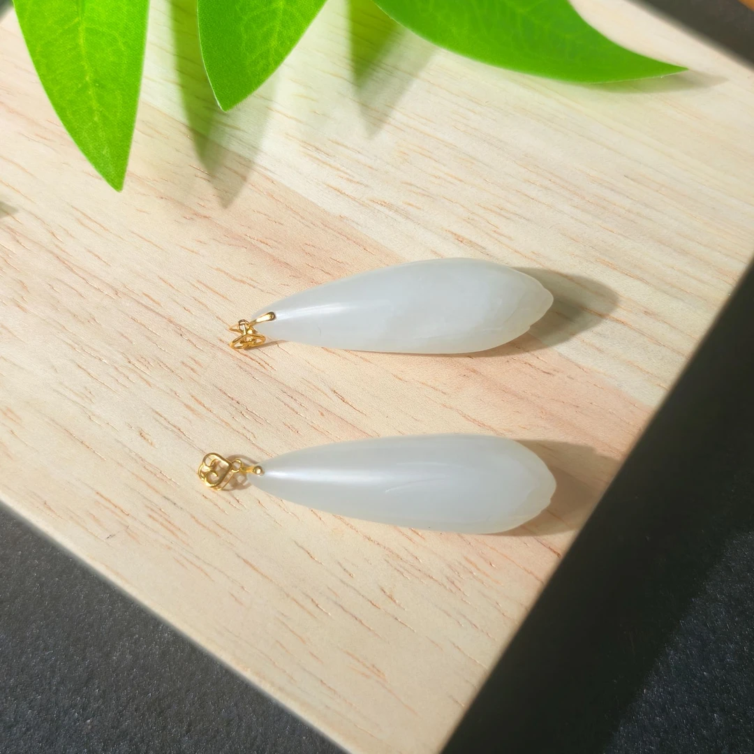 【马老师】俄料白玉白玉兰吊坠18K金扣头 多样性发一