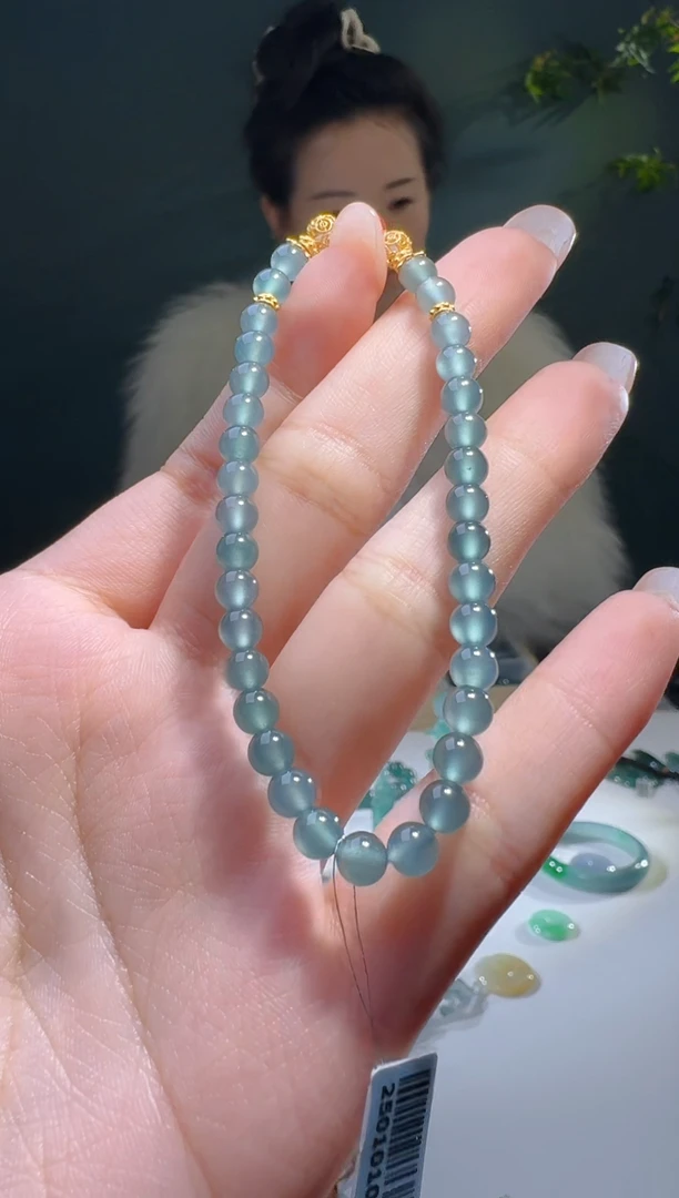 【闪购商品】翡翠颈饰未镶嵌           手串
