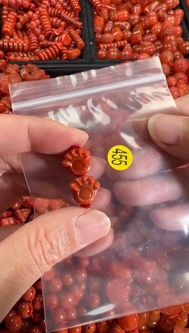 【闪购商品】南红玛瑙颈饰未镶嵌1