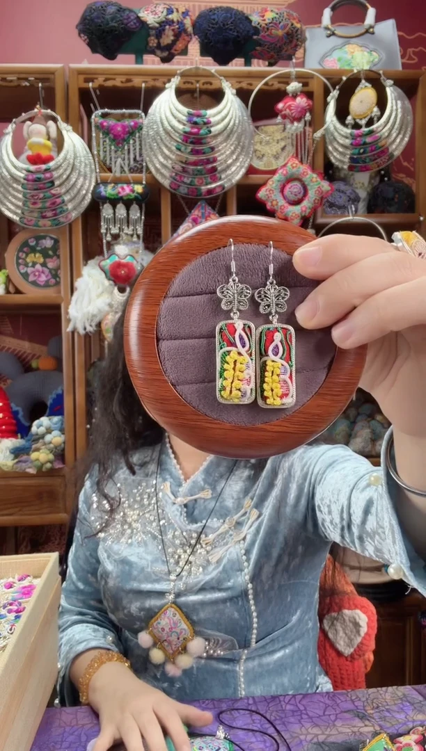 刺绣耳环11甜甜家