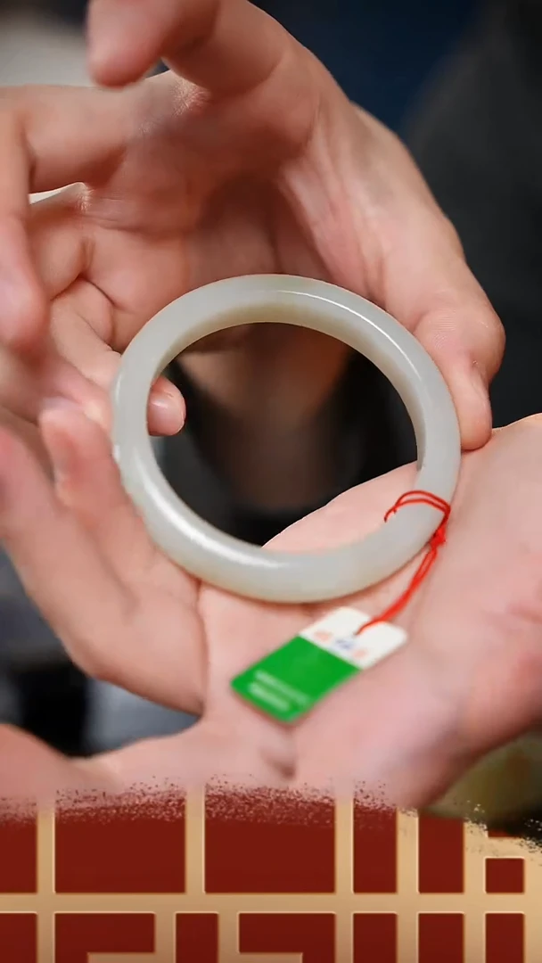 未镶嵌手镯和田玉和田玉手镯