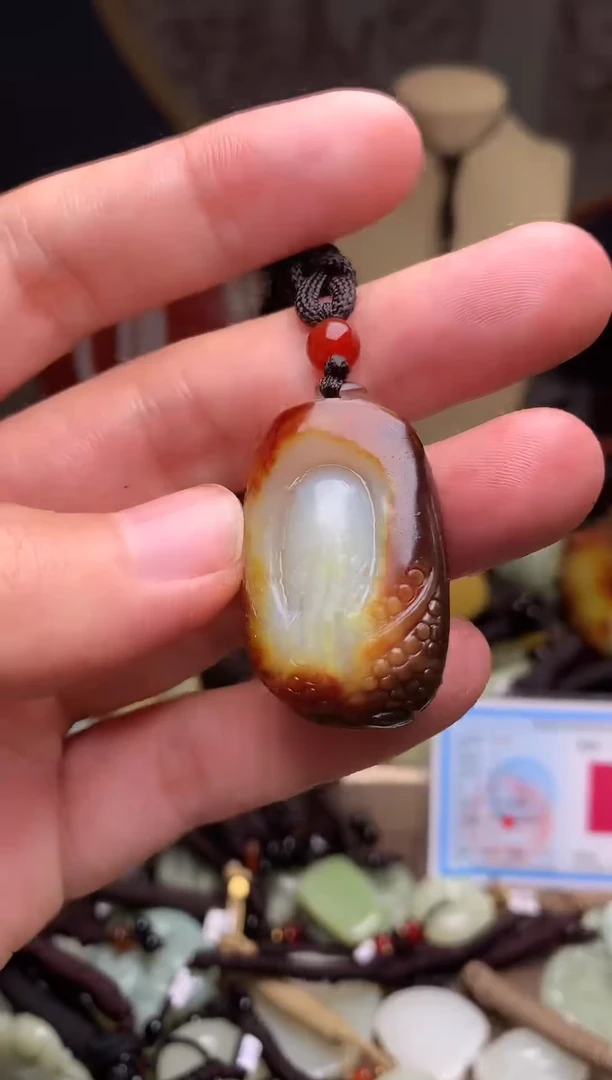 颈饰未镶嵌和田玉新疆料青海料清水和田玉吊坠