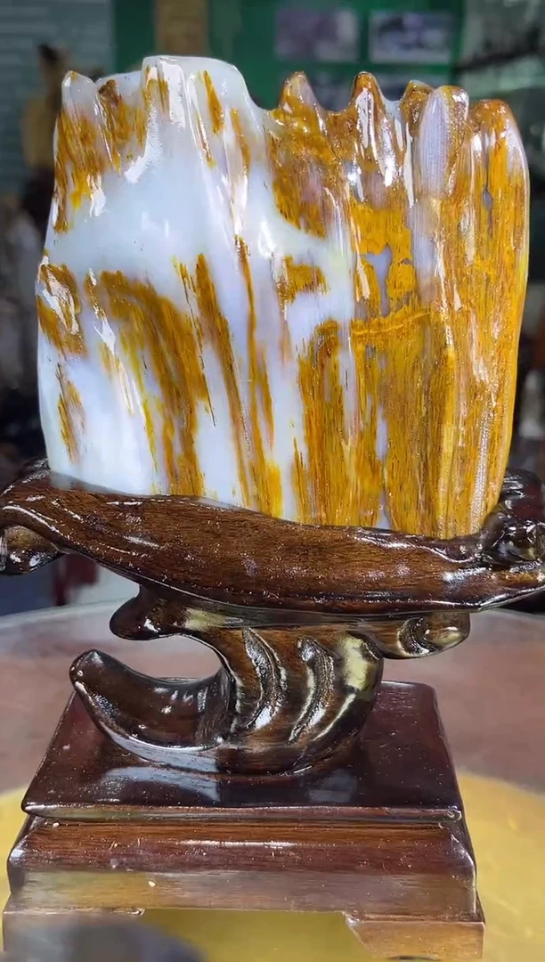 缅甸天然树化玉精品摆件