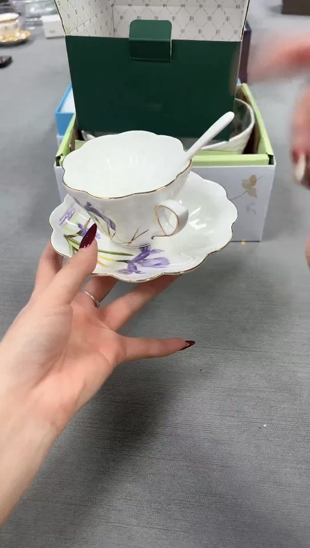 【闪购商品】瓷片新号开播不计成本欢迎点菜！