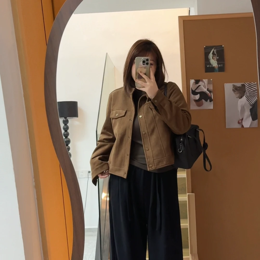 大码胖妹妹秋冬新款韩系气质美拉德风正肩立领麂皮绒短款外套