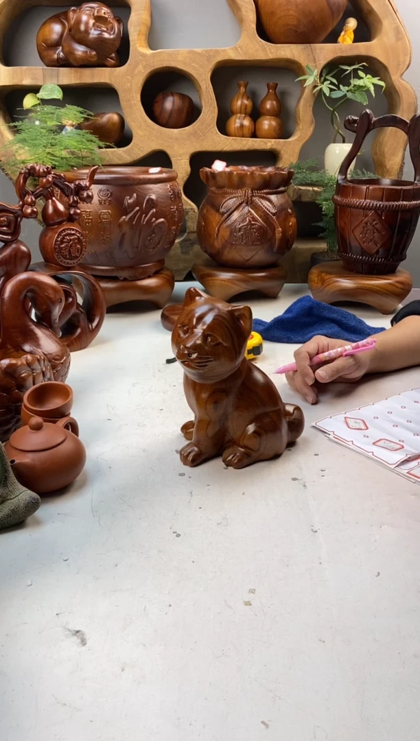 香樟木A66小狗摆件/尺寸15*12*18