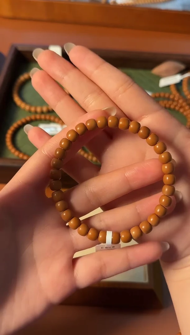 手串橄榄核【168核尖】7mm老挝核尖老型单圈 三花面无白树王老料