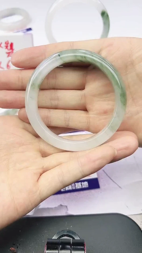 未镶嵌手镯石英质玉121-58/59