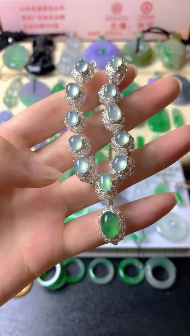 未镶嵌定制翡翠用****6裸玉（客户意向镶嵌）