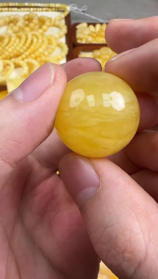 蜜蜡未镶嵌珠宝奇石特价