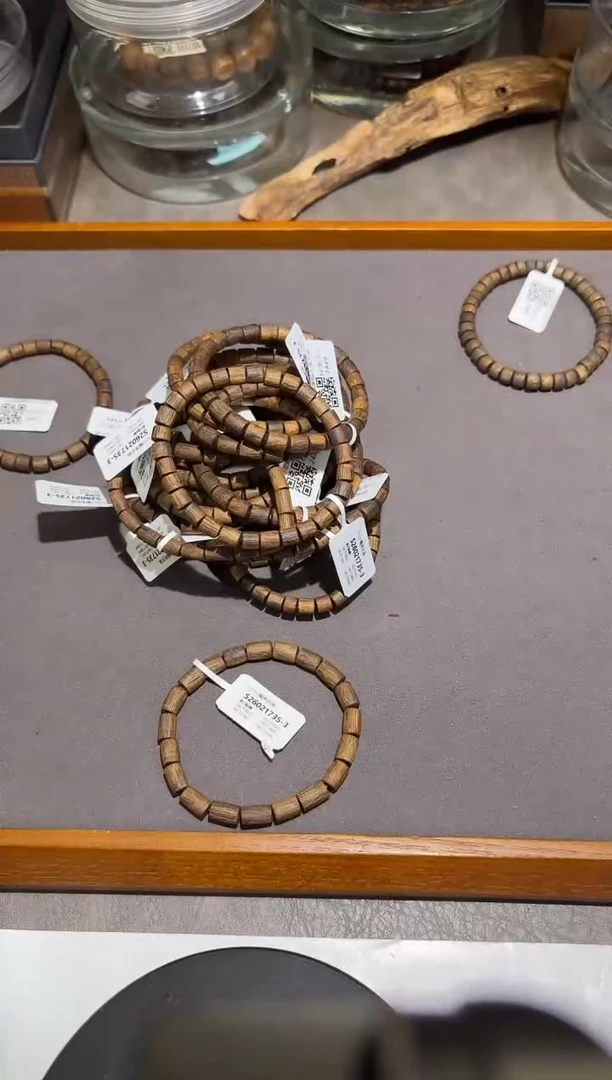 【闪购商品】沉香手串沉香手串5MM桶珠多性发其一