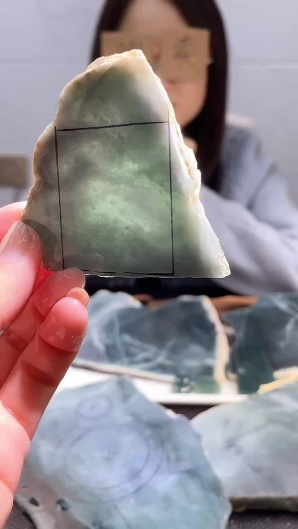 【闪购商品】翡翠挂件未镶嵌天然翡翠A货18
