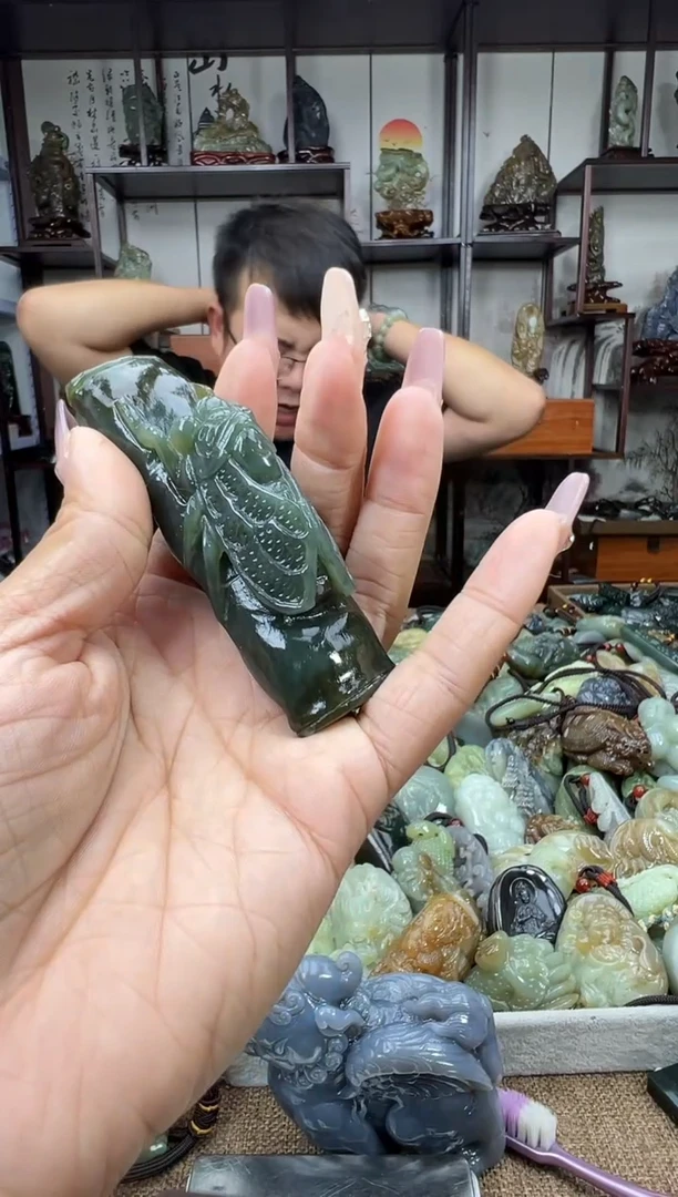 未镶嵌和田玉把件1