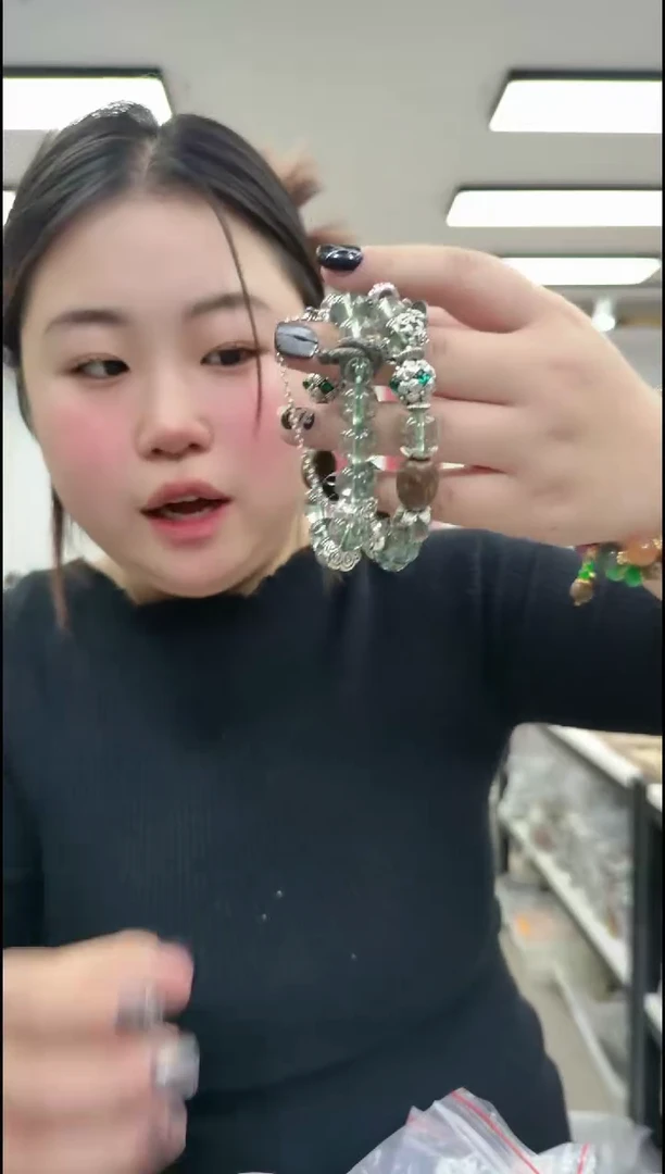 【闪购商品】水晶颈饰银S925镶嵌1434绿幽灵单圈