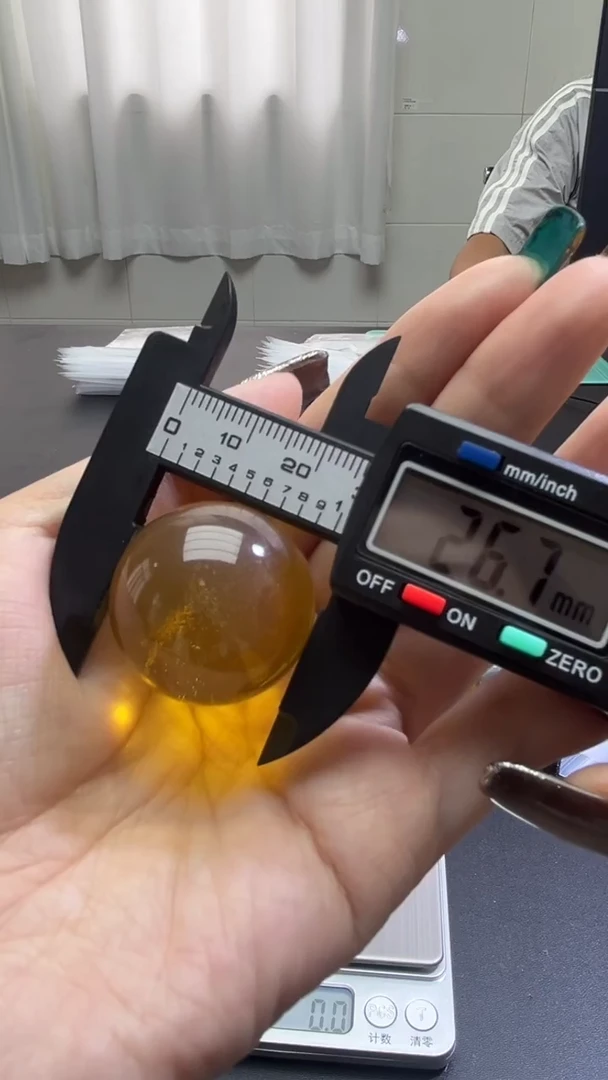 未镶嵌琥珀裸石23