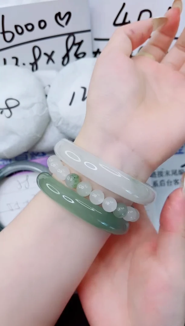 石英质玉手镯未镶嵌59-58