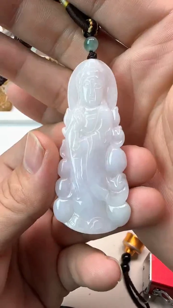 吊坠(不含链)未镶嵌翡翠天然缅甸A货翡翠（观音）