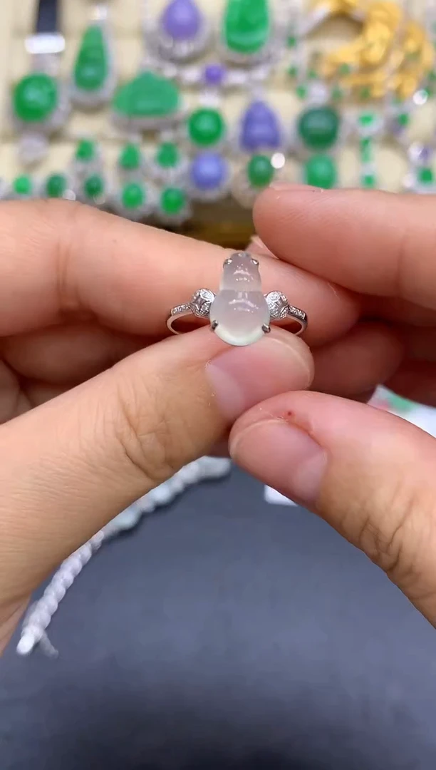 18K金镶嵌戒指翡翠323-中国好珍宝