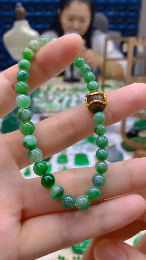 颈饰未镶嵌翡翠新号开播 全场乱卖