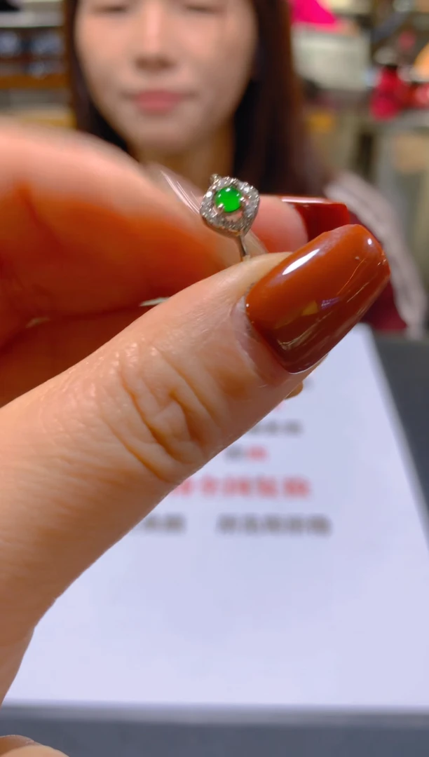 未镶嵌戒指翡翠多样性发一