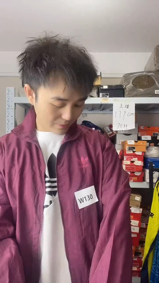 大牌潮服清仓抢购中，编号W 130  ,   尺码L(170