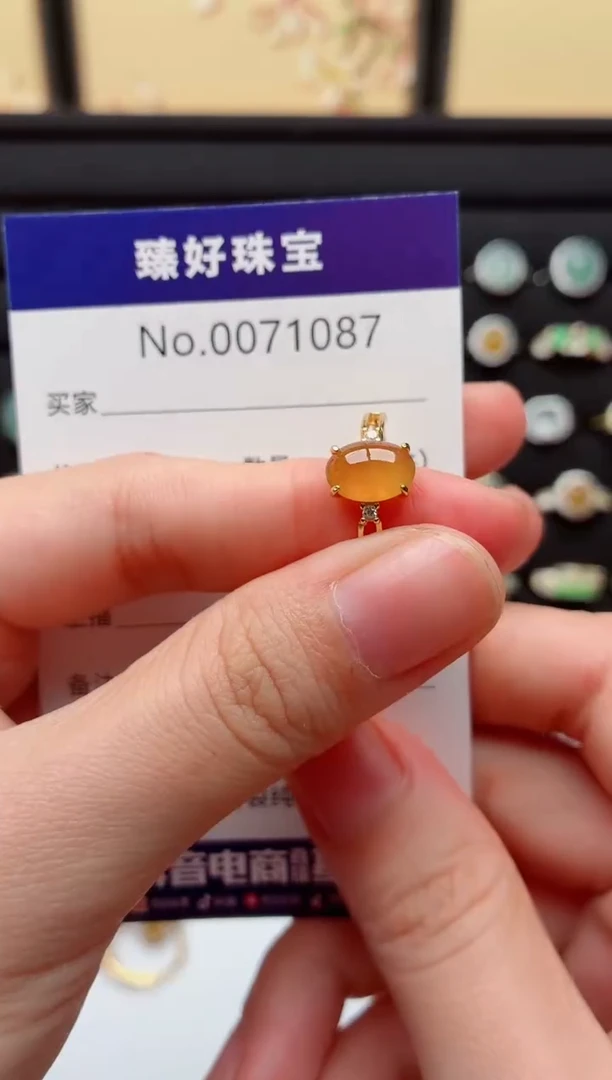 银S925镶嵌戒指翡翠浆**义.