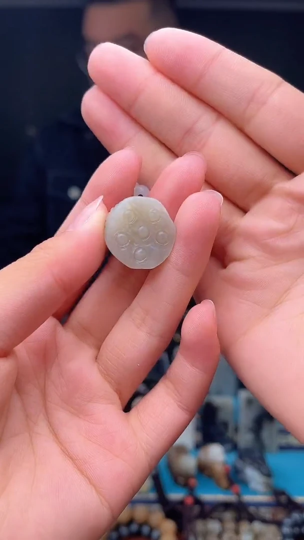 未镶嵌和田玉挂件1