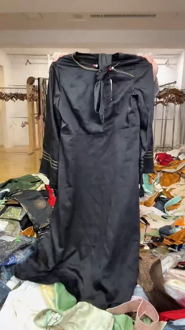 袍子       XL码      120-130斤