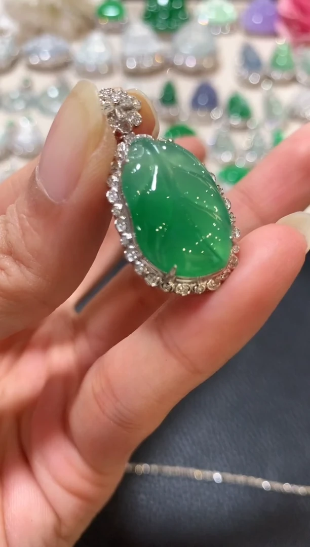 吊坠(不含链)18K金镶嵌翡翠n178