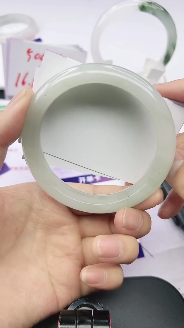 未镶嵌手镯石英质玉152-64/65