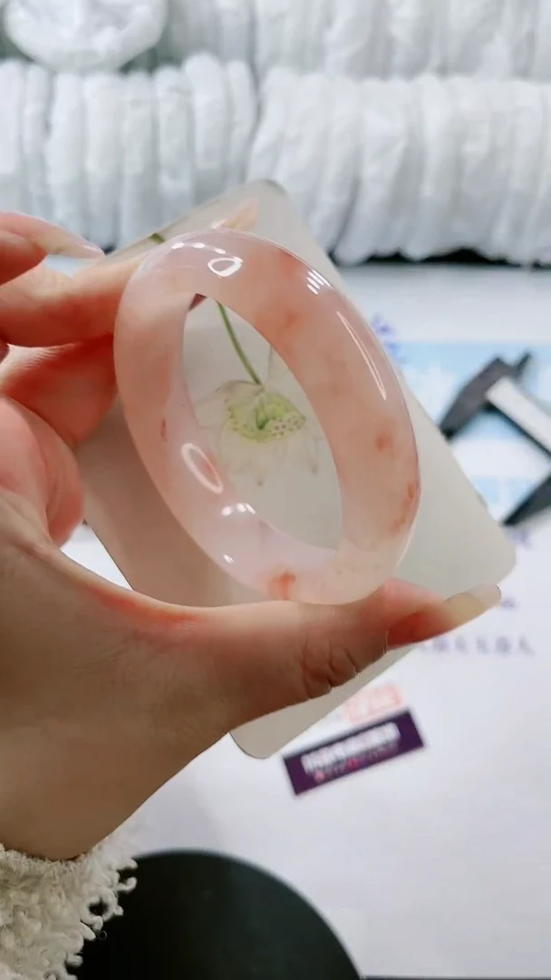 【闪购商品】石英质玉手镯未镶嵌多样性发货S441