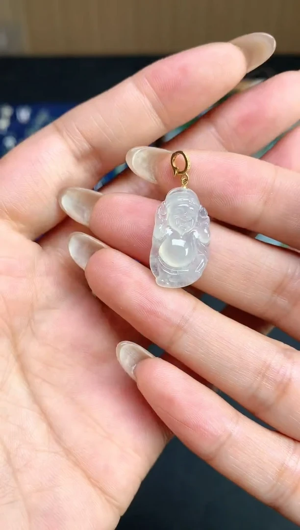 颈饰18K金镶嵌翡翠2025120101