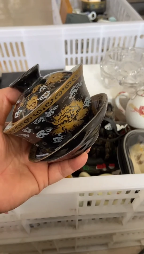 无运费险有瑕疵的摄影的产品有使用过的痕迹有点脏介意勿拍