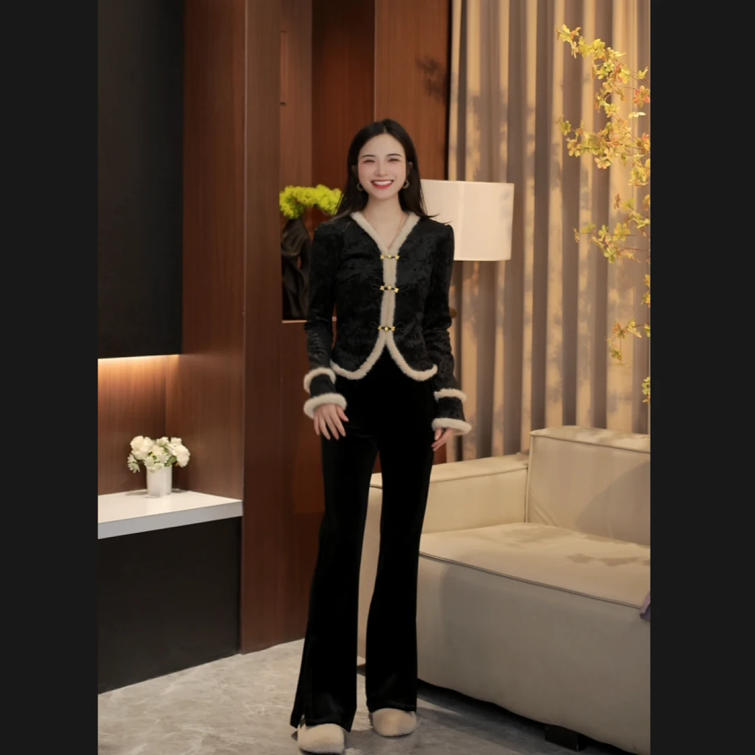 2024秋冬新款新中式国风黑色盘扣丝绒衬衣女高腰显瘦百搭微喇叭裤