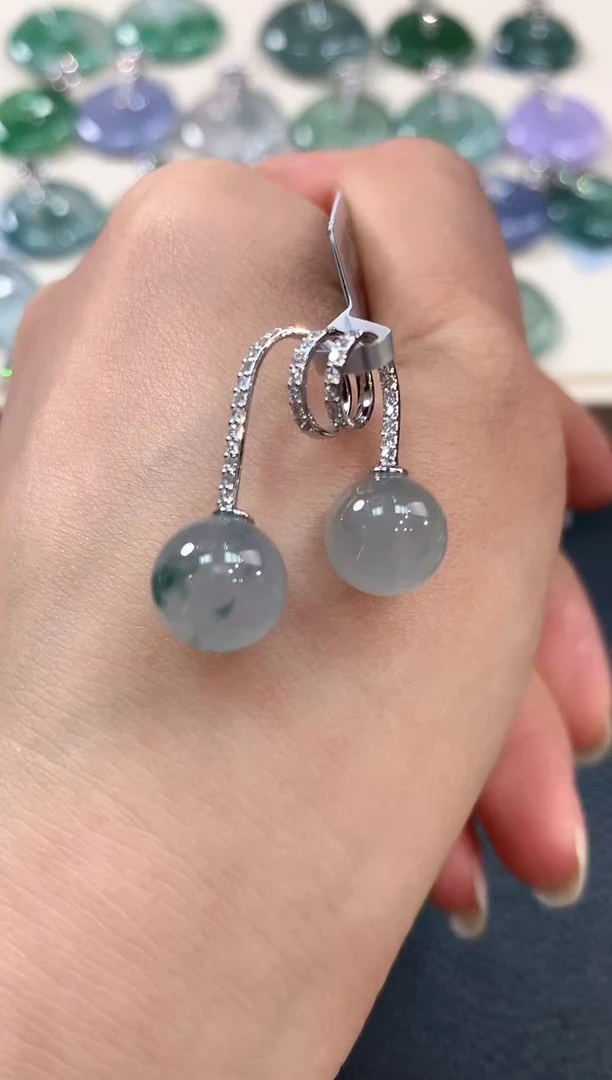 【闪购商品】翡翠吊坠(不含链)18K金镶嵌b71       