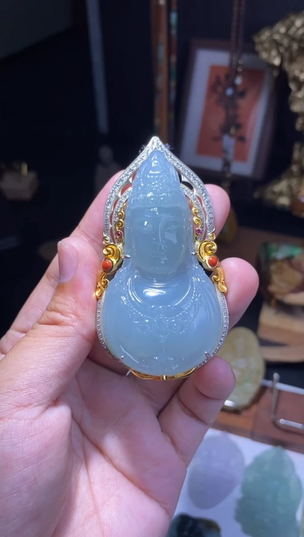 翡翠银S925镶嵌颈饰浩****司翡翠