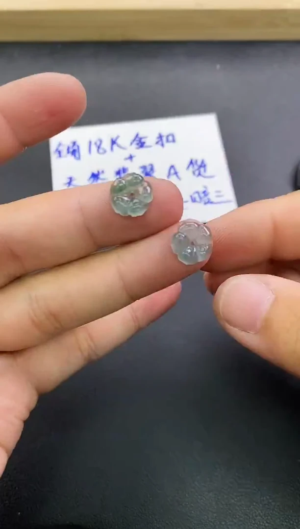 颈饰未镶嵌翡翠天然翡翠A货赠皮绳