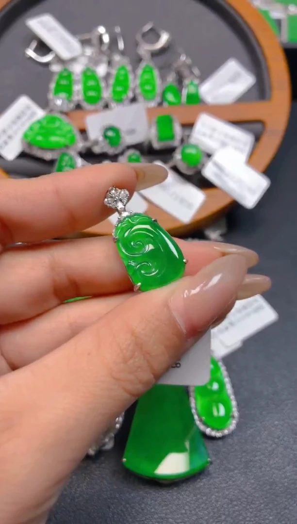 吊坠(不含链)银S925镶嵌翡翠1