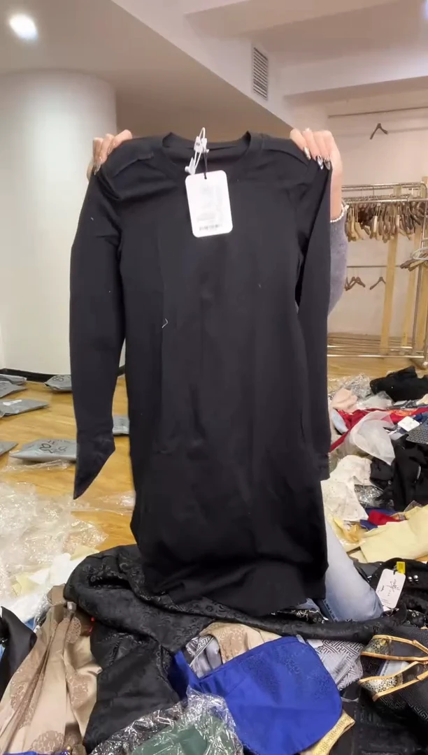 M码       90-105斤 打底裙圆领