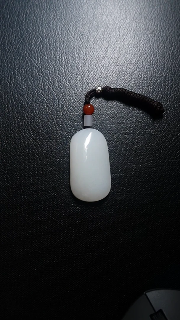 颈饰未镶嵌和田玉无事牌