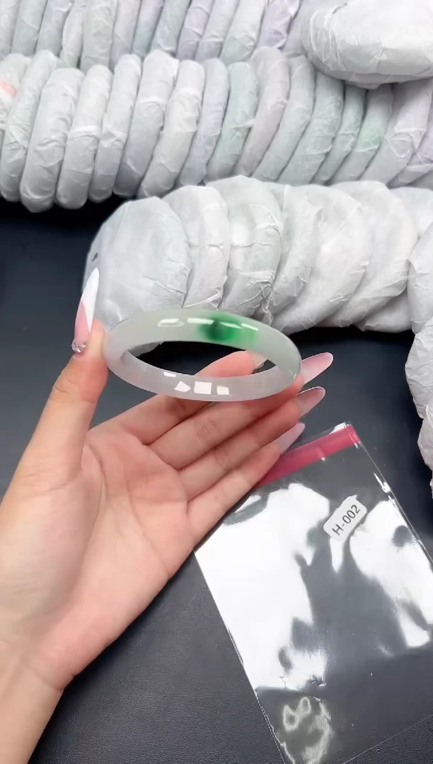 精品手镯，一物一拍H-002