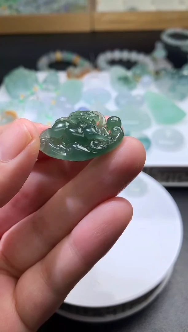 未镶嵌定制翡翠毛货