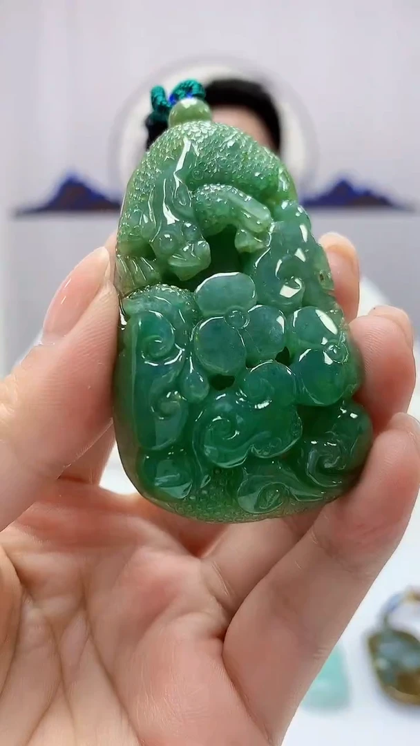 【闪购商品】定制翡翠未镶嵌5028ms-毛货蜥蜴1
