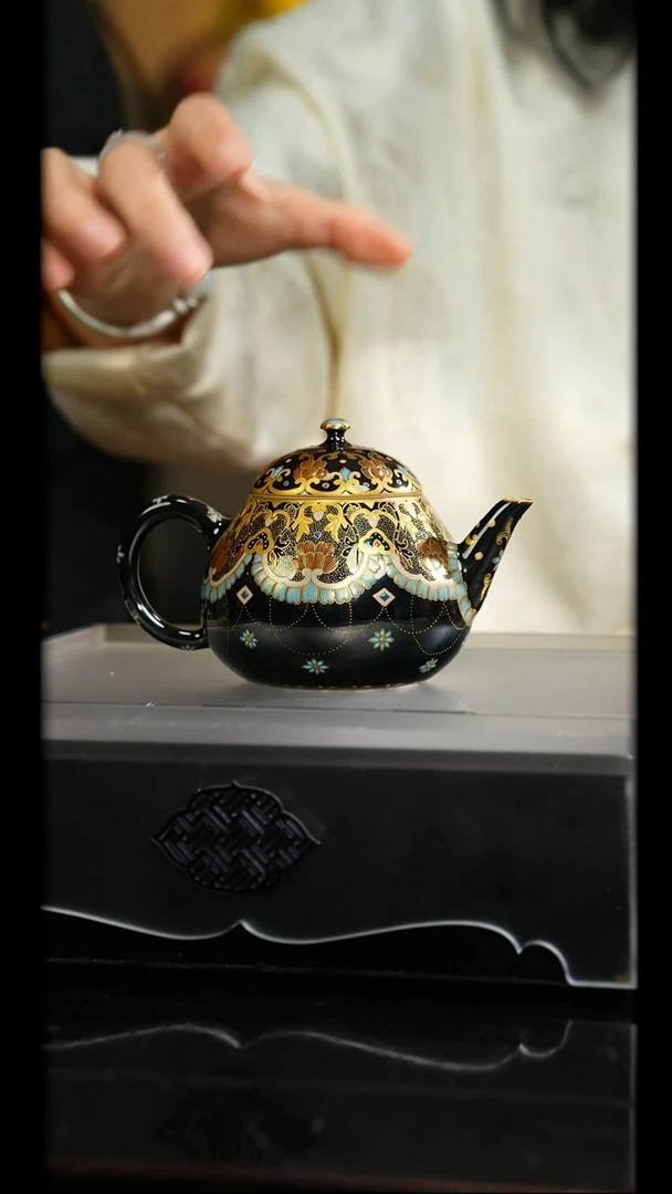 溢珍堂丨金银彩云间纹垂帘壶景德镇陶瓷