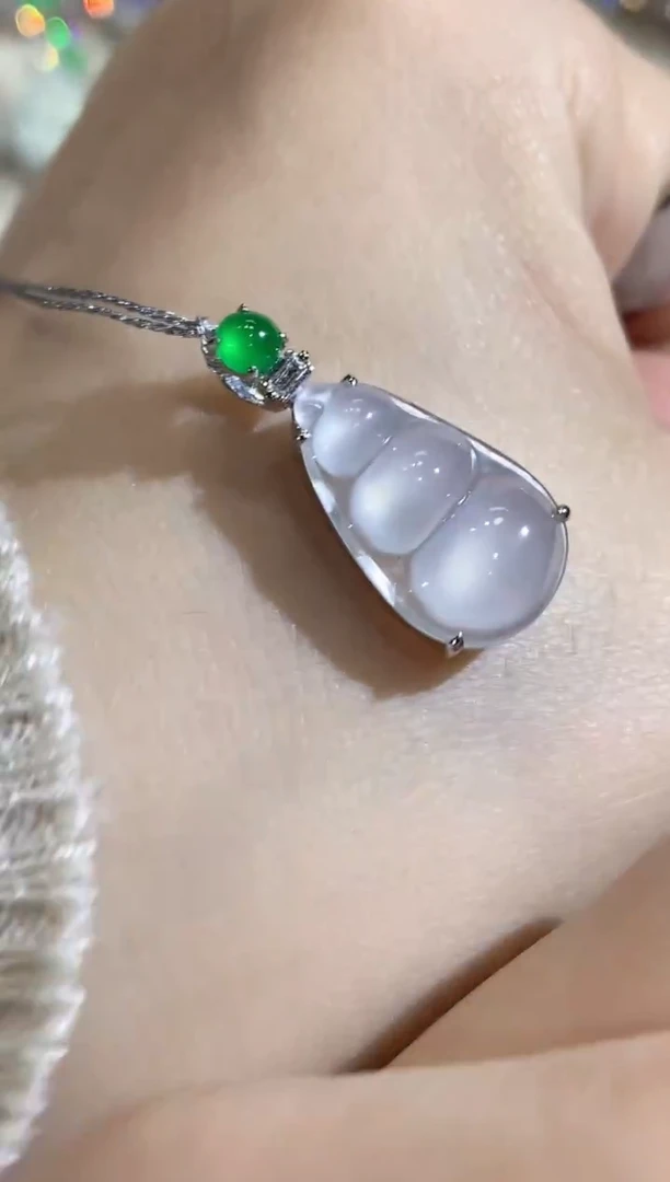 吊坠(不含链)18K金镶嵌翡翠C15翡翠