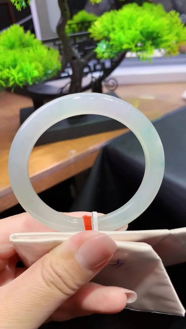 未镶嵌手镯翡翠-k80 天然缅甸A货翡翠55.2圆条