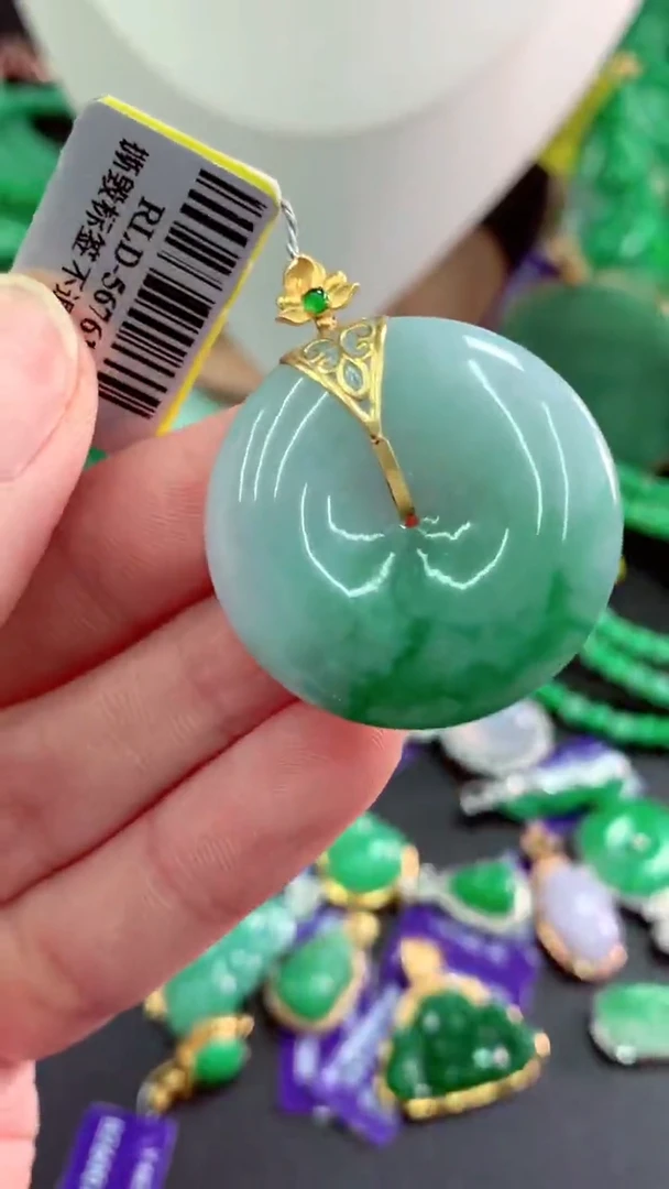 吊坠(不含链)18K金镶嵌翡翠缅甸翡翠挂件