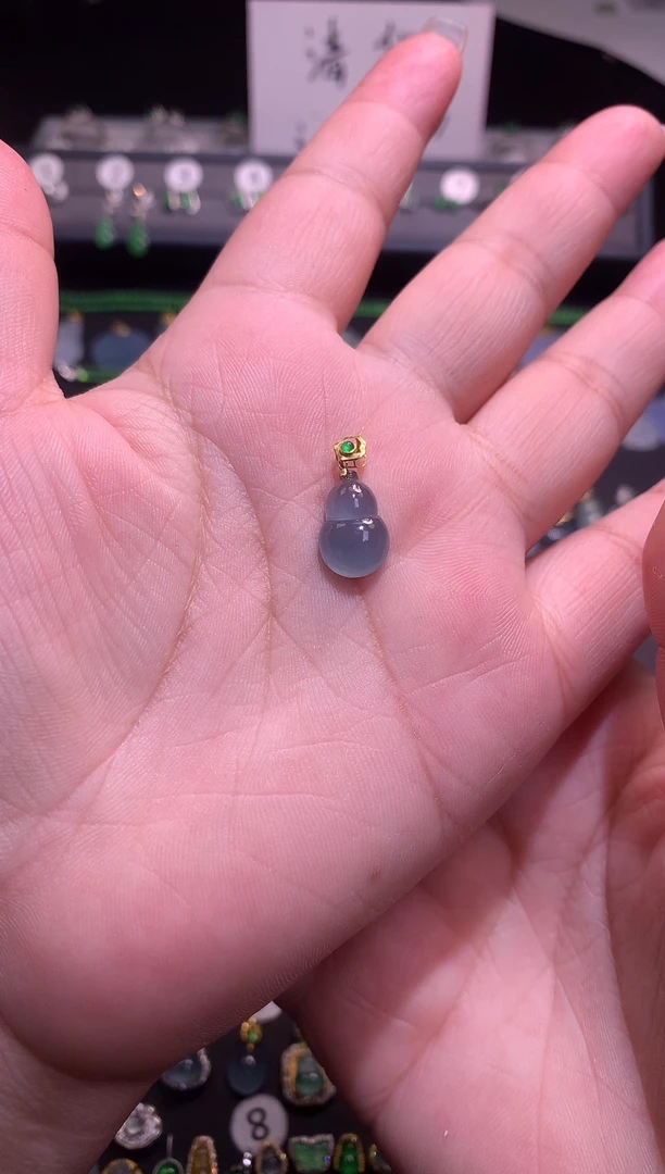 【闪购商品】翡翠吊坠(不含链)18K金镶嵌1