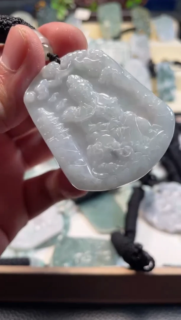 颈饰未镶嵌翡翠12/04/036